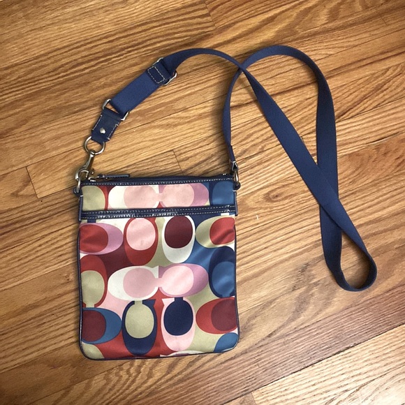 Coach Satchel - Picture 2 of 3